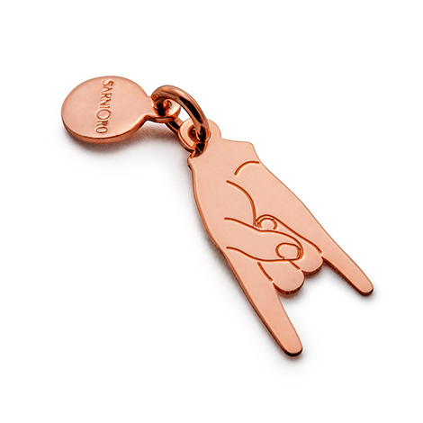Charm in argento pvd oro rosa "Corna portafortuna"